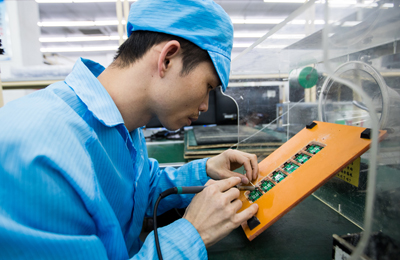 后焊、焊接加工（镜头1）